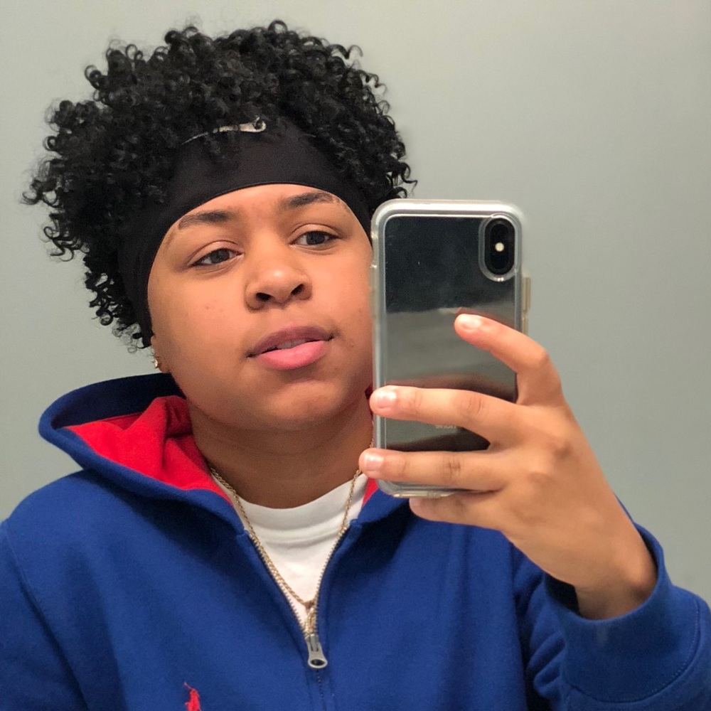 Meet your Posher, Najah